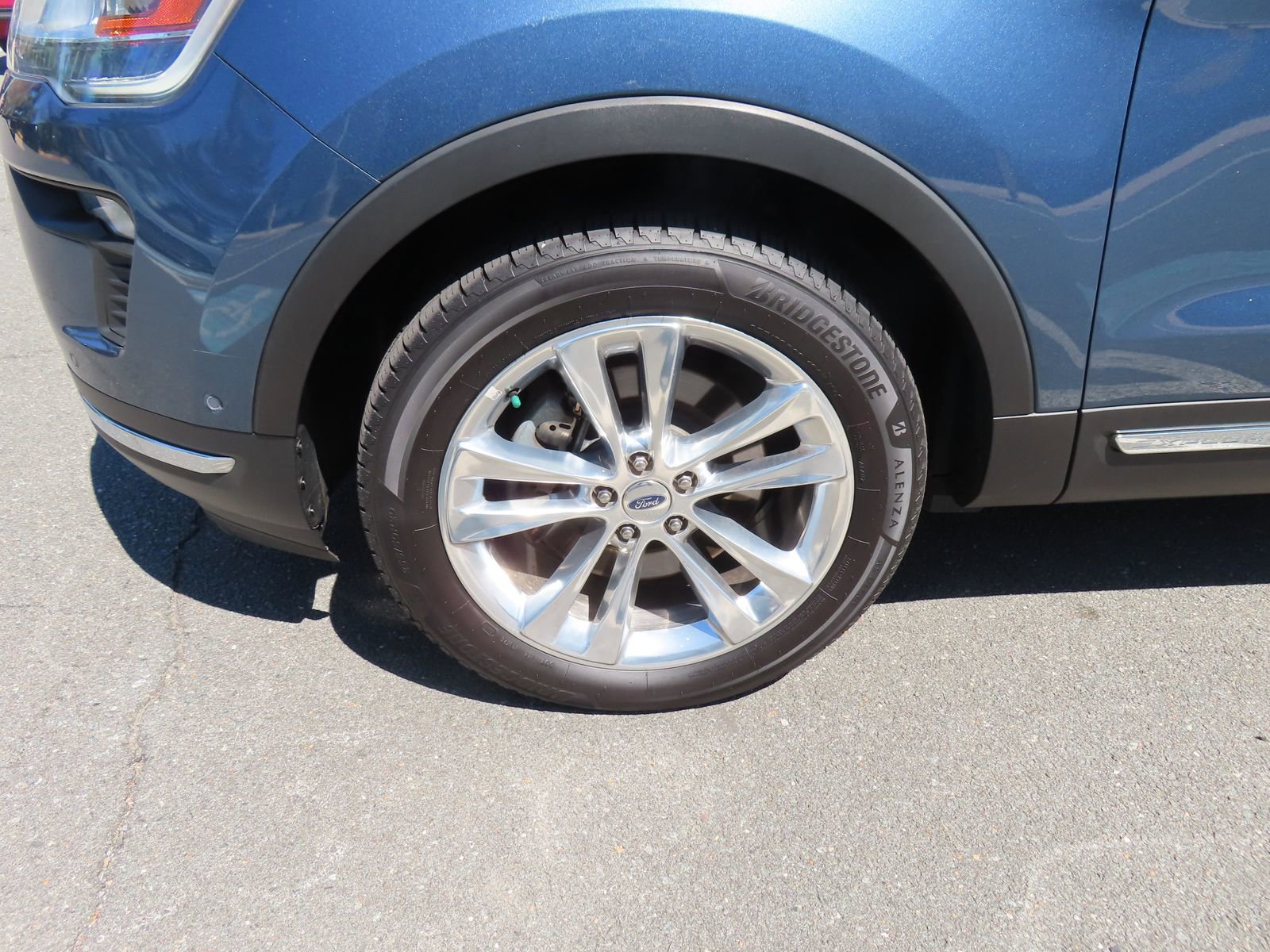 Used 2018 Ford Explorer Limited w/ Equipment Group 301A image 10