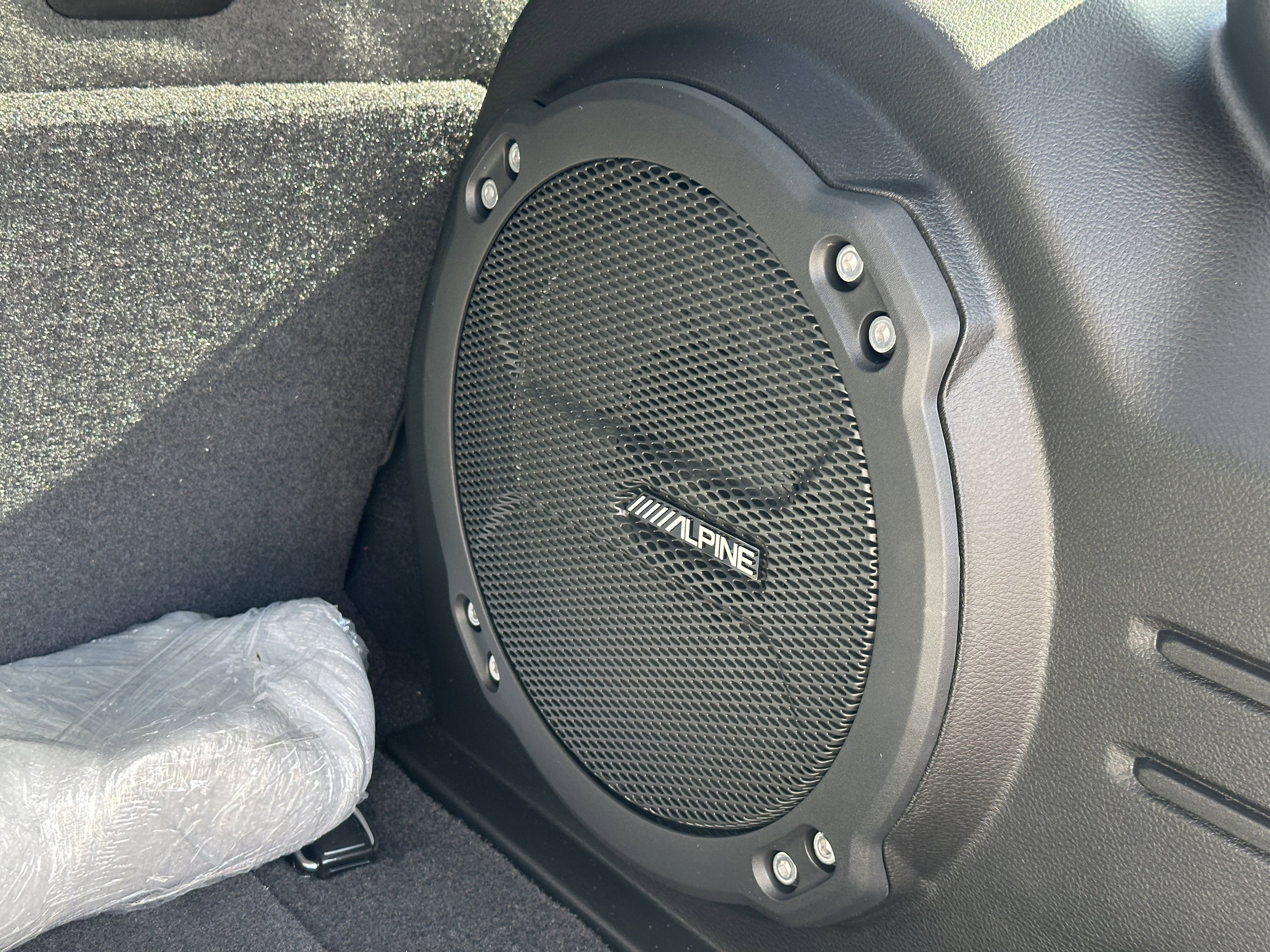 Used 2025 Jeep Wrangler Sahara w/ Safety Group image 27