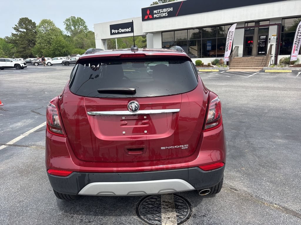 Used 2022 Buick Encore Preferred w/ Safety Package AWD/4WD image 4