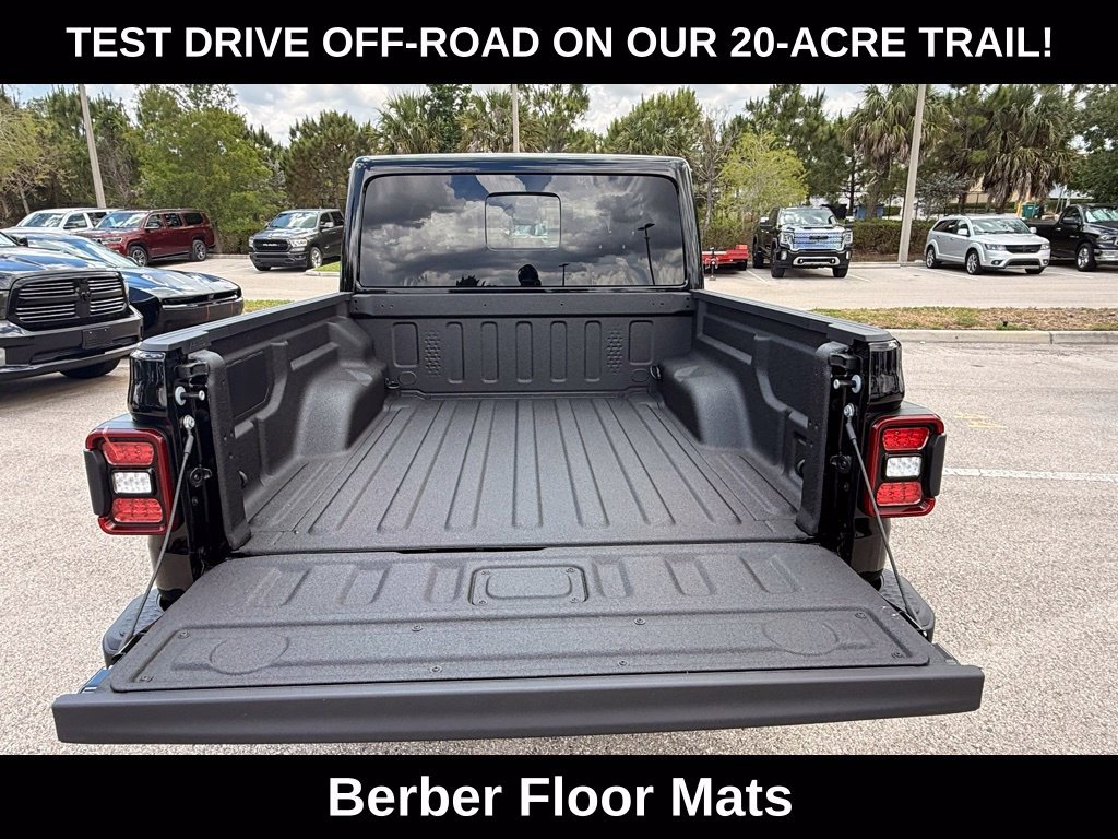 New 2026 Jeep Gladiator Sport AWD/4WD image 40
