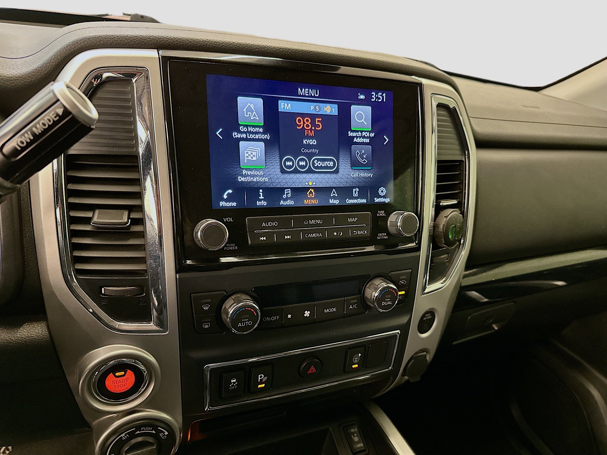 Used 2020 Nissan Titan SV w/ SV Convenience Package image 26