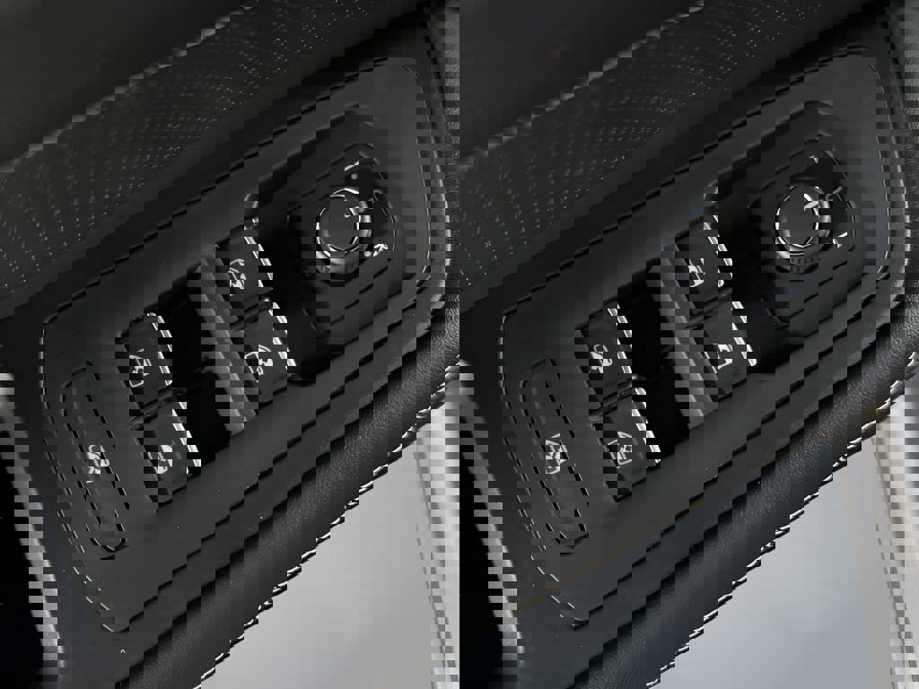 New 2026 Volkswagen Atlas Cross Sport SE image 20