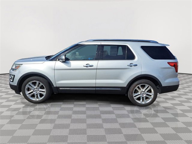 Used 2017 Ford Explorer Limited w/ Equipment Group 301A image 2