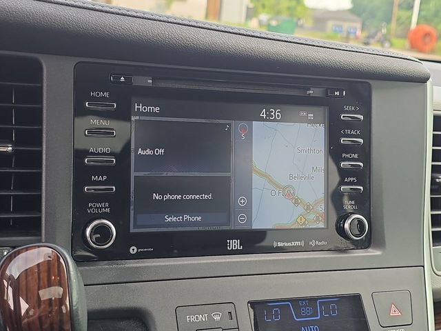 Used 2020 Toyota Sienna Limited Premium FWD image 23