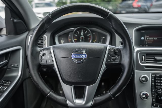 Used 2018 Volvo S60 T5 Inscription FWD image 25