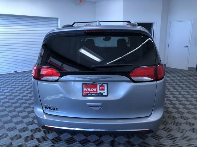 Used 2018 Chrysler Pacifica Touring-L Plus w/ Advanced Safetytec Group image 14