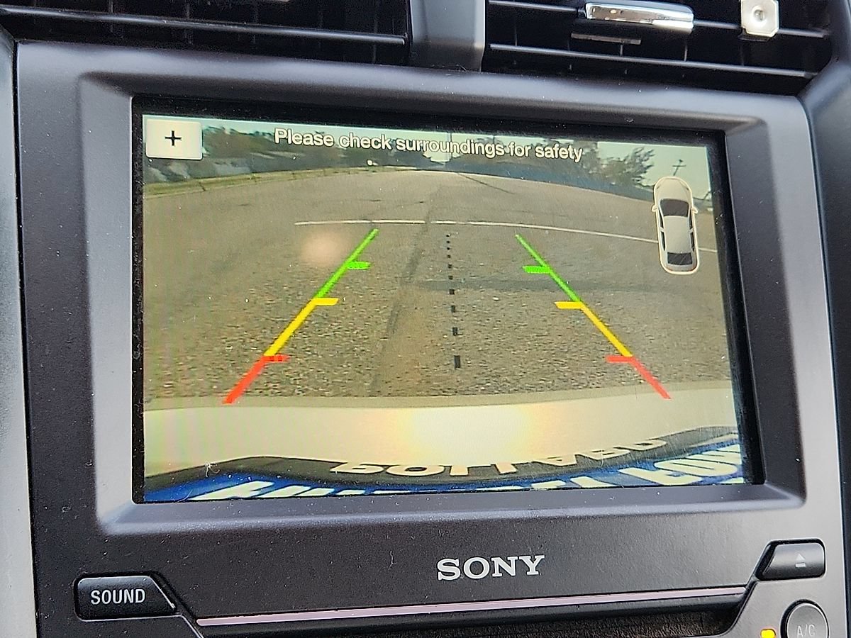 Used 2017 Ford Fusion Titanium FWD image 8