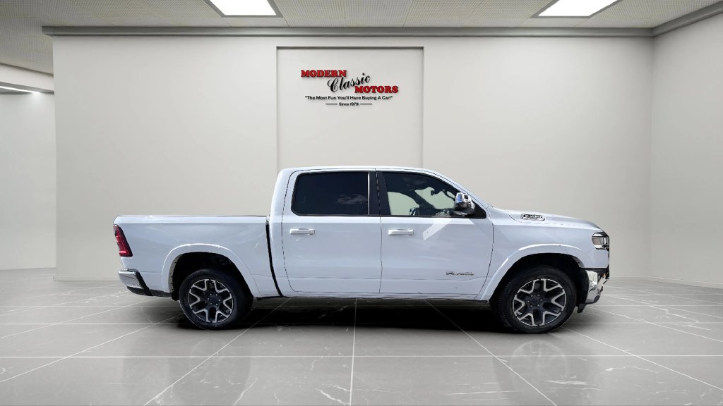 Used 2025 RAM 1500 Laramie AWD/4WD image 8