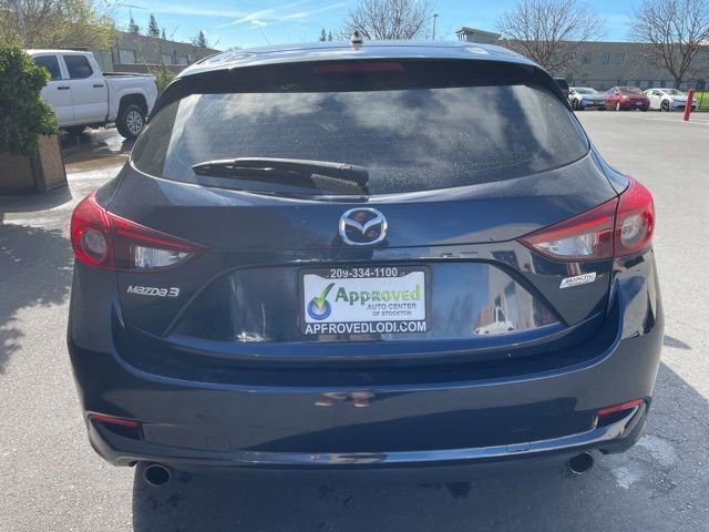 Used 2018 MAZDA MAZDA3 Touring image 5