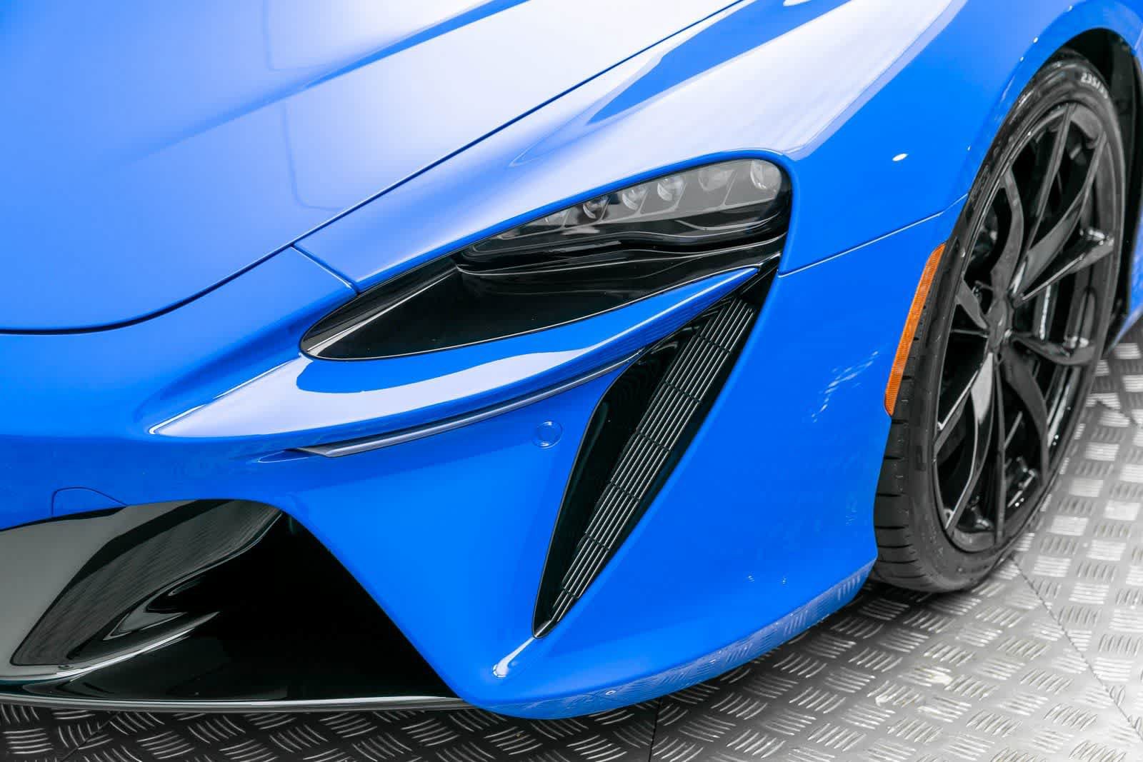 New 2025 McLaren Artura Spider RWD image 44