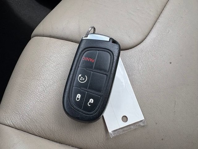 Used 2017 Jeep Cherokee Limited FWD image 29