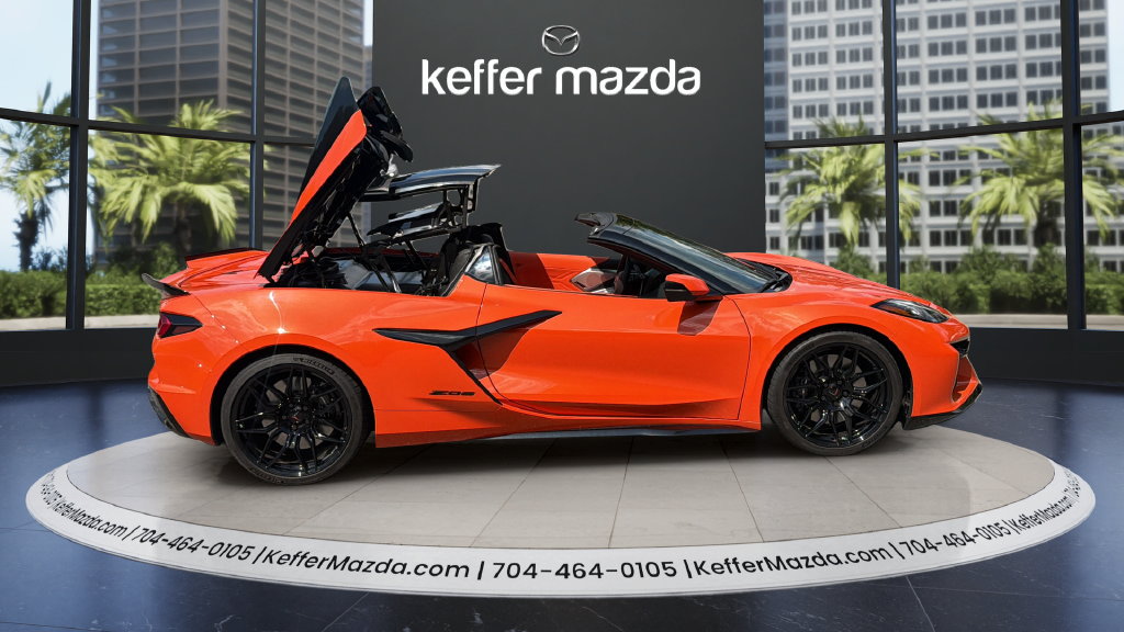 Used 2026 Chevrolet Corvette Z06 RWD image 15