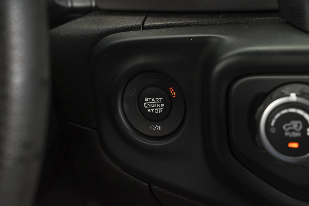 Used 2020 Jeep Wrangler Sport AWD/4WD image 25