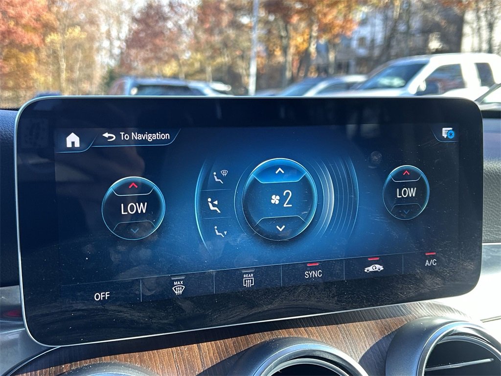 Used 2020 Mercedes-Benz GLC 300 4MATIC w/ Multimedia Package image 17