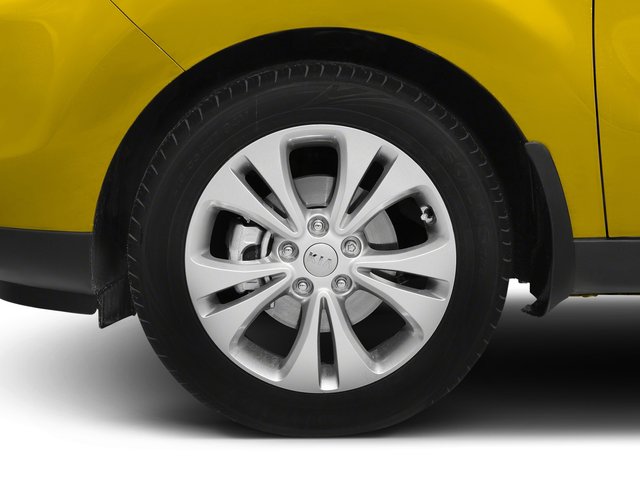 Used 2016 Kia Soul + image 10