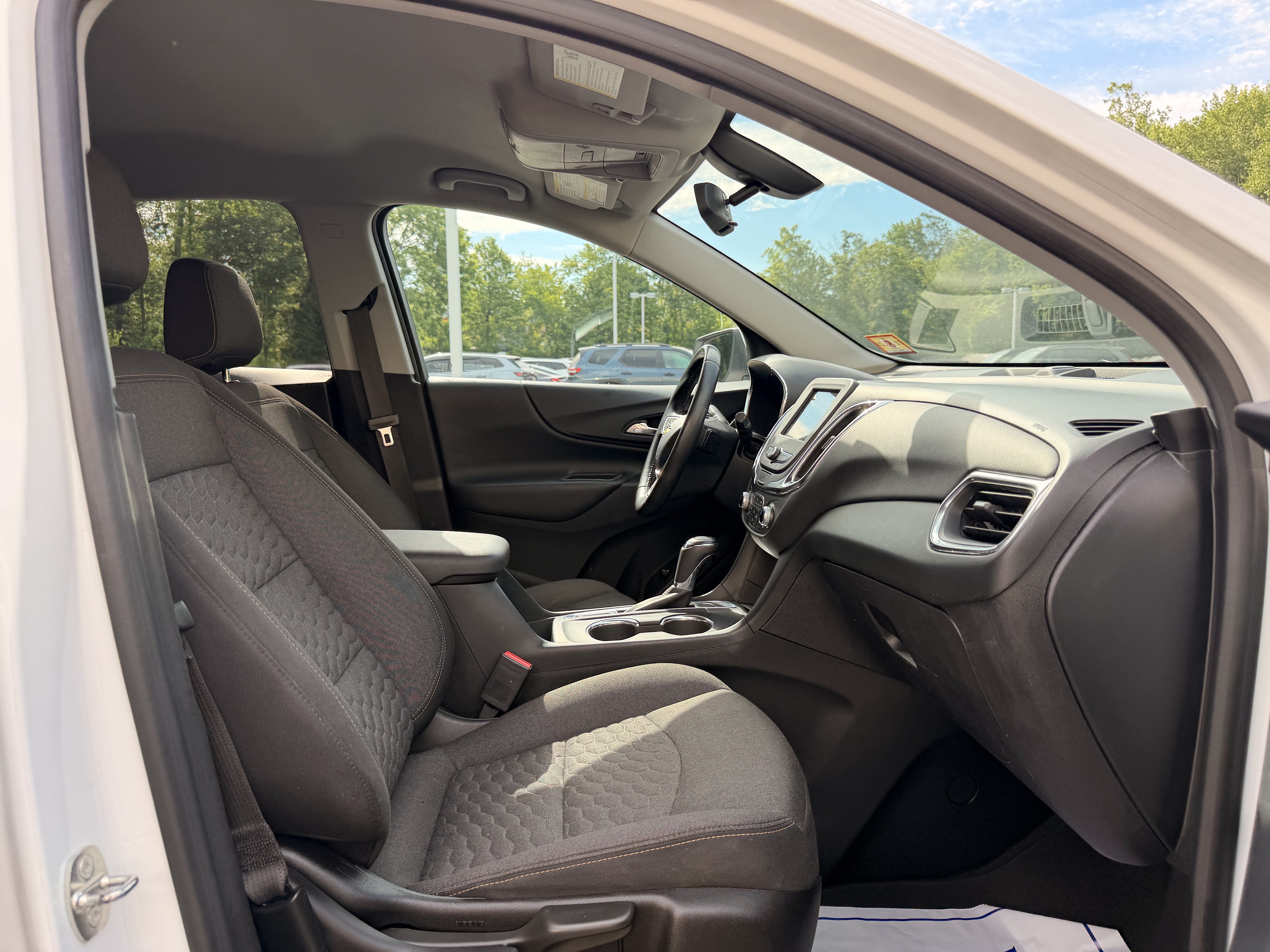 Used 2019 Chevrolet Equinox LT FWD image 15