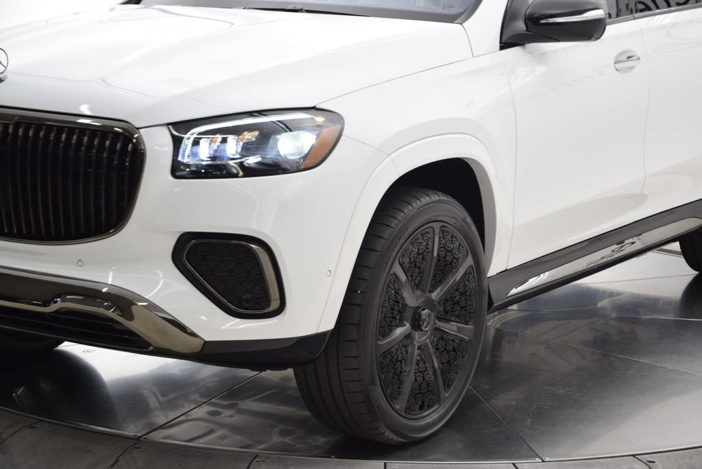 Used 2026 Mercedes-Benz Maybach GLS 600 4MATIC image 11