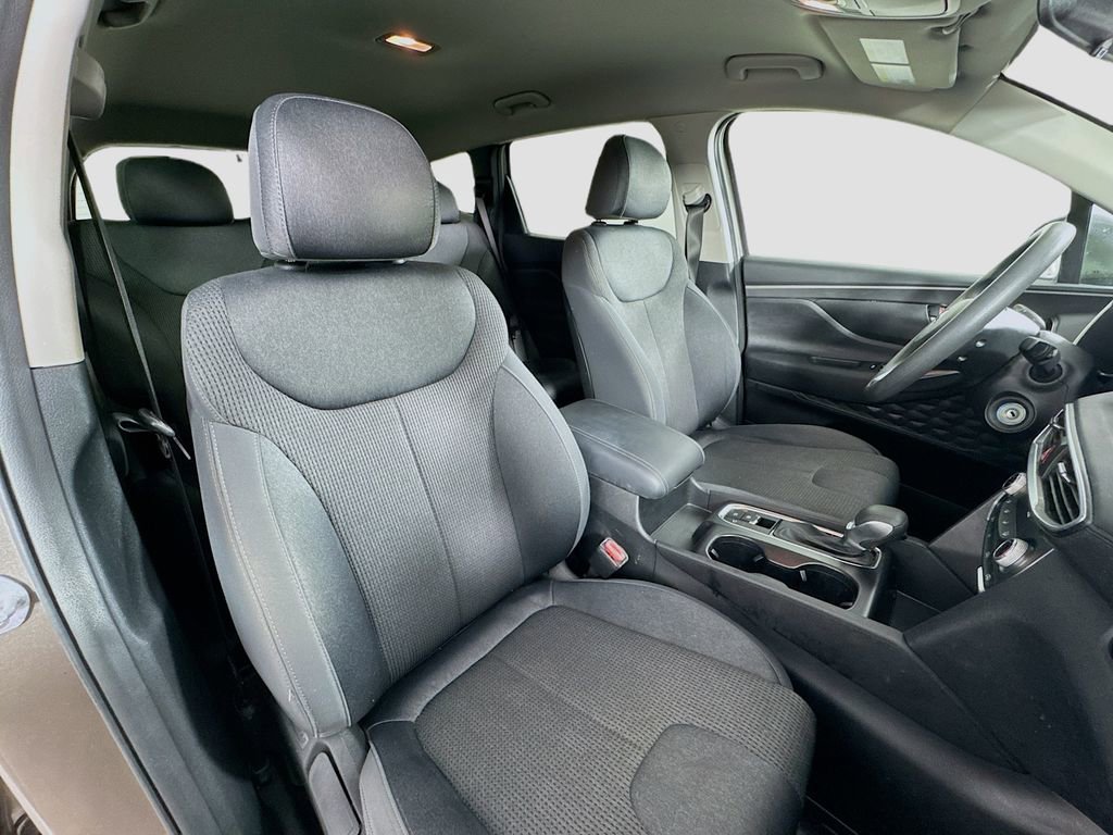 Used 2019 Hyundai Santa Fe SE image 28