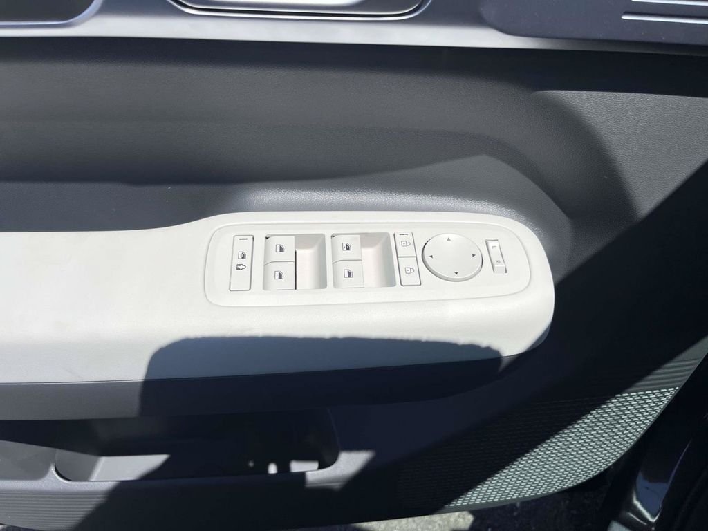 New 2027 Hyundai Santa Fe SE FWD image 14