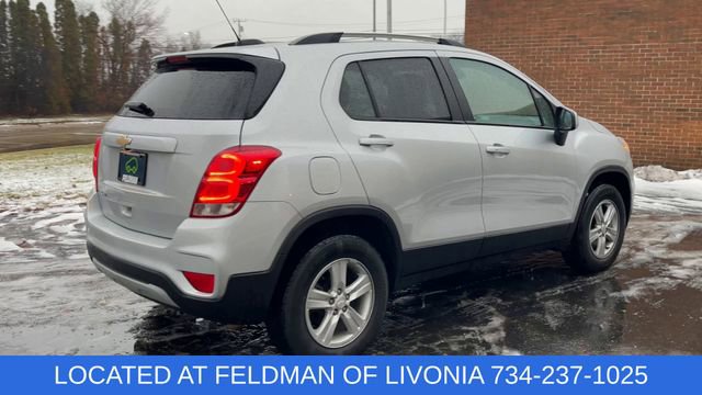 Certified 2022 Chevrolet Trax LT w/ LT Convenience Package image 8