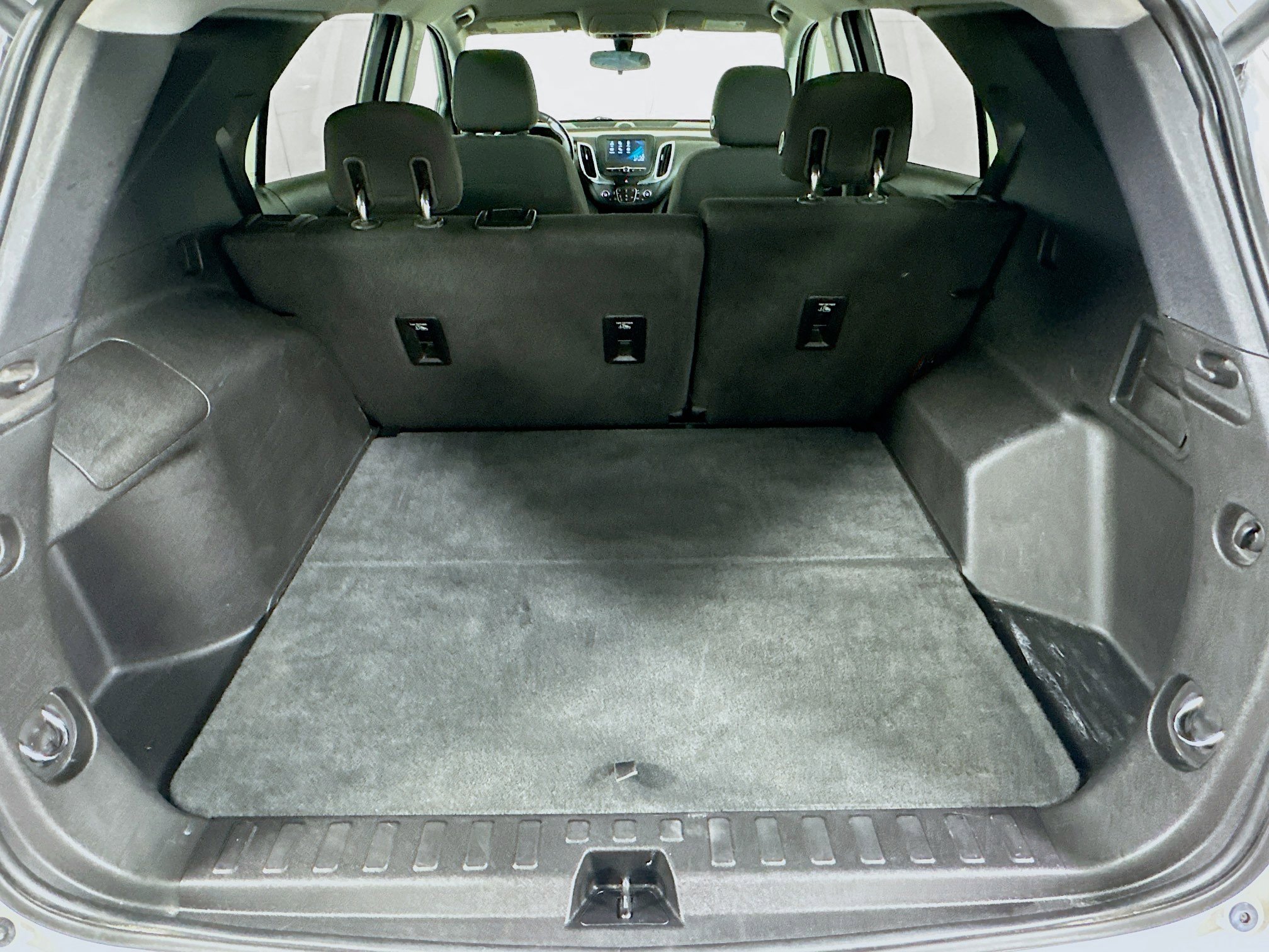 Used 2018 Chevrolet Equinox LT image 27