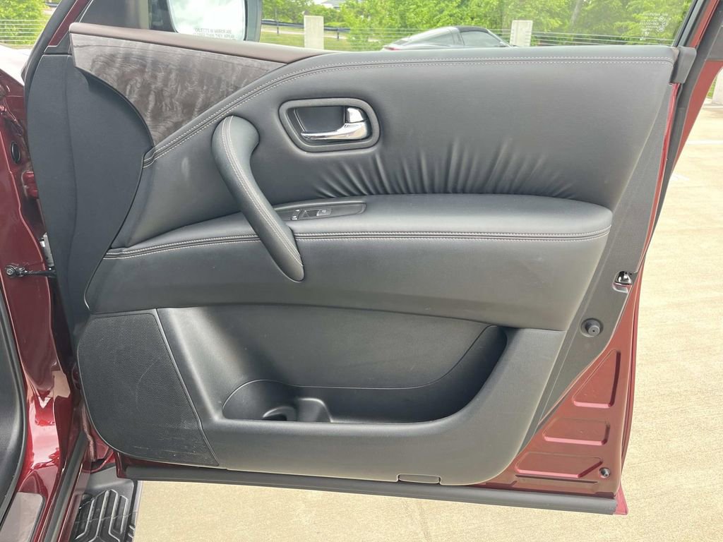 Used 2022 Nissan Armada Platinum w/ Captain's Chairs Package AWD/4WD image 24