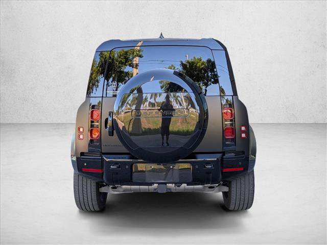 Used 2024 Land Rover Defender 110 X-Dynamic SE image 6