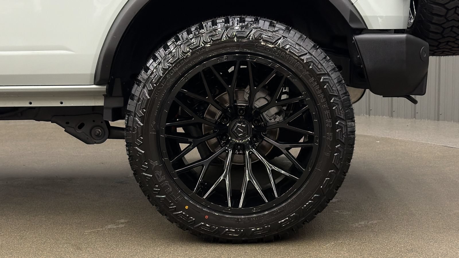 Used 2024 Ford Bronco Wildtrak AWD/4WD image 12
