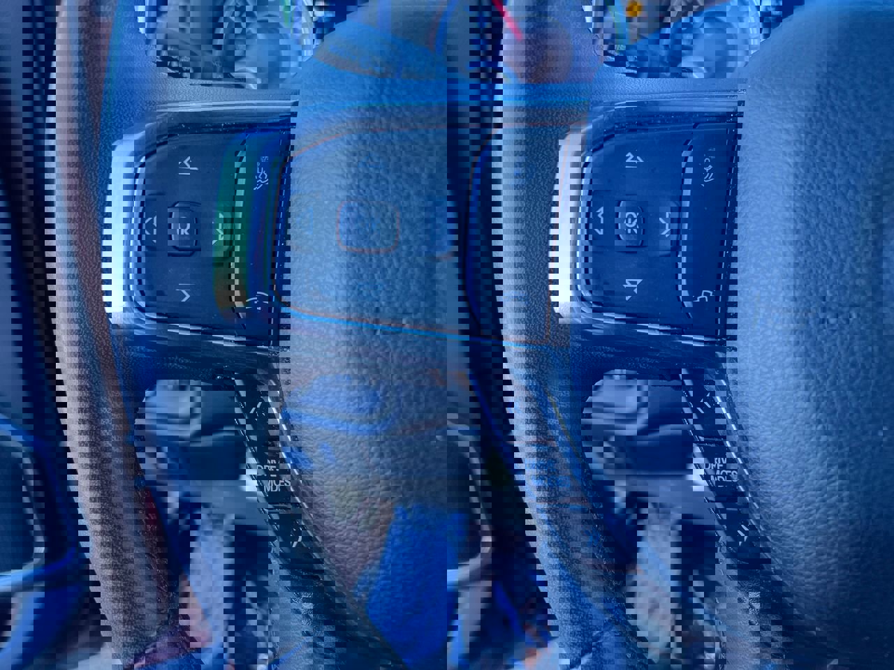 Used 2025 RAM 1500 Laramie image 16