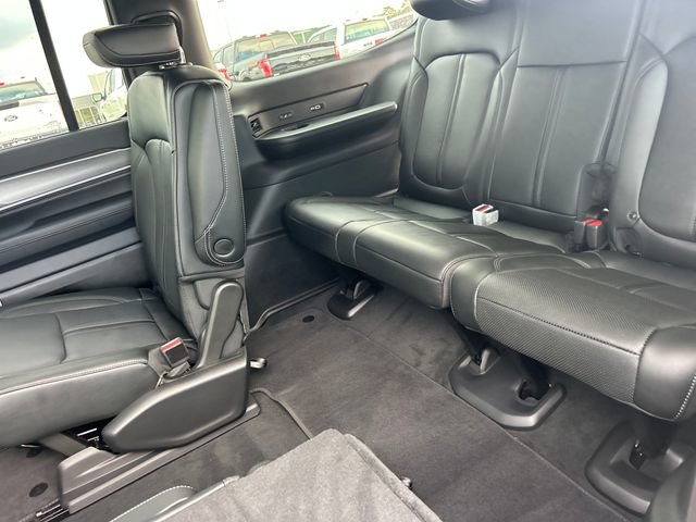 New 2025 Jeep Wagoneer Series III w/ Rear Seat Video Group 1 image 48
