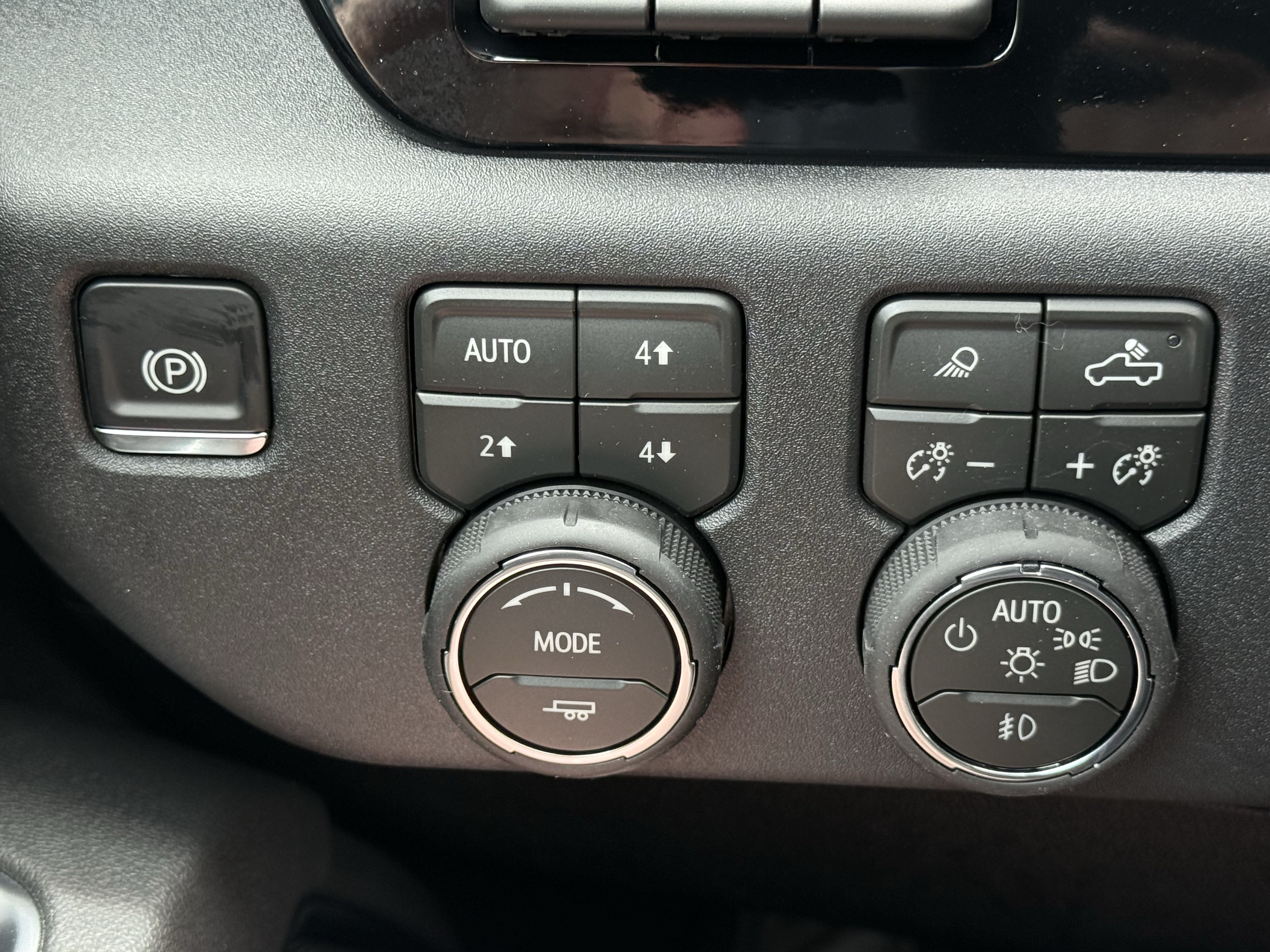 New 2026 Chevrolet Silverado 2500 LTZ w/ Trail Boss Package AWD/4WD image 31