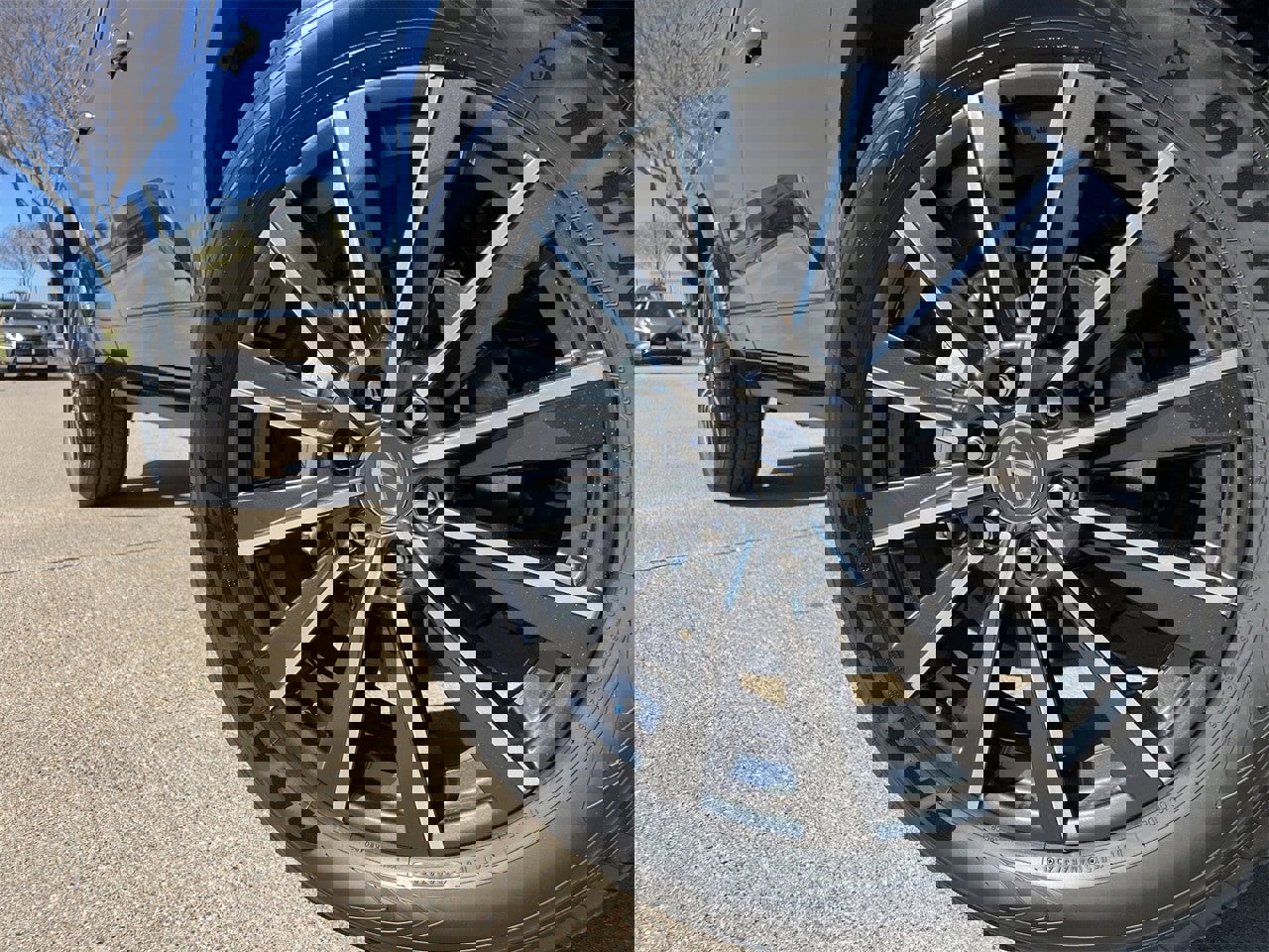 Used 2025 Lexus GX 550 w/ Cold Area Package image 8