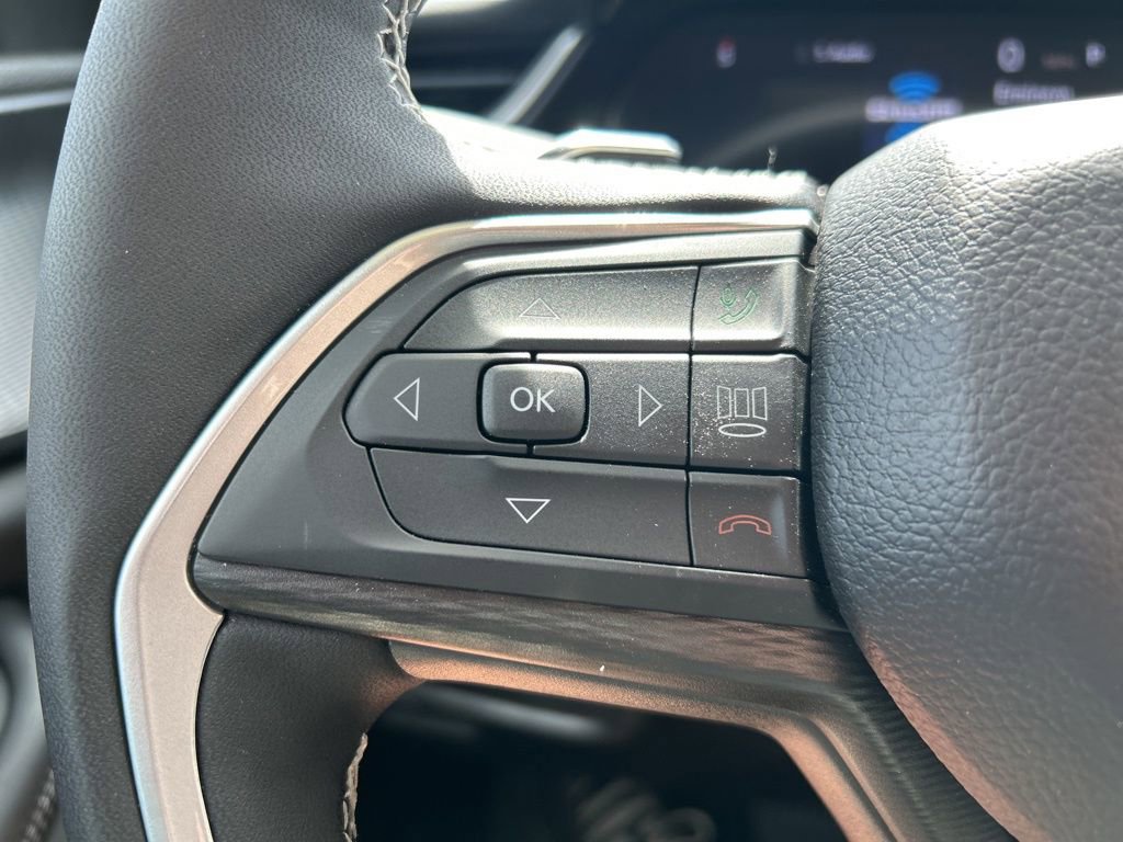 Used 2024 Jeep Grand Cherokee L Laredo w/ Luxury Tech Group I image 26