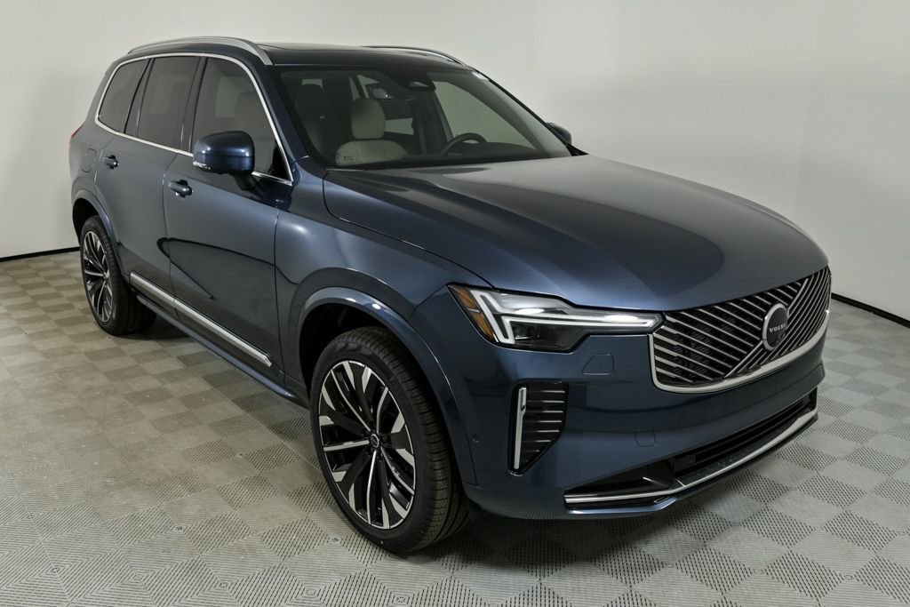 New 2026 Volvo XC90 B6 Plus w/ Protection Package Premier image 27