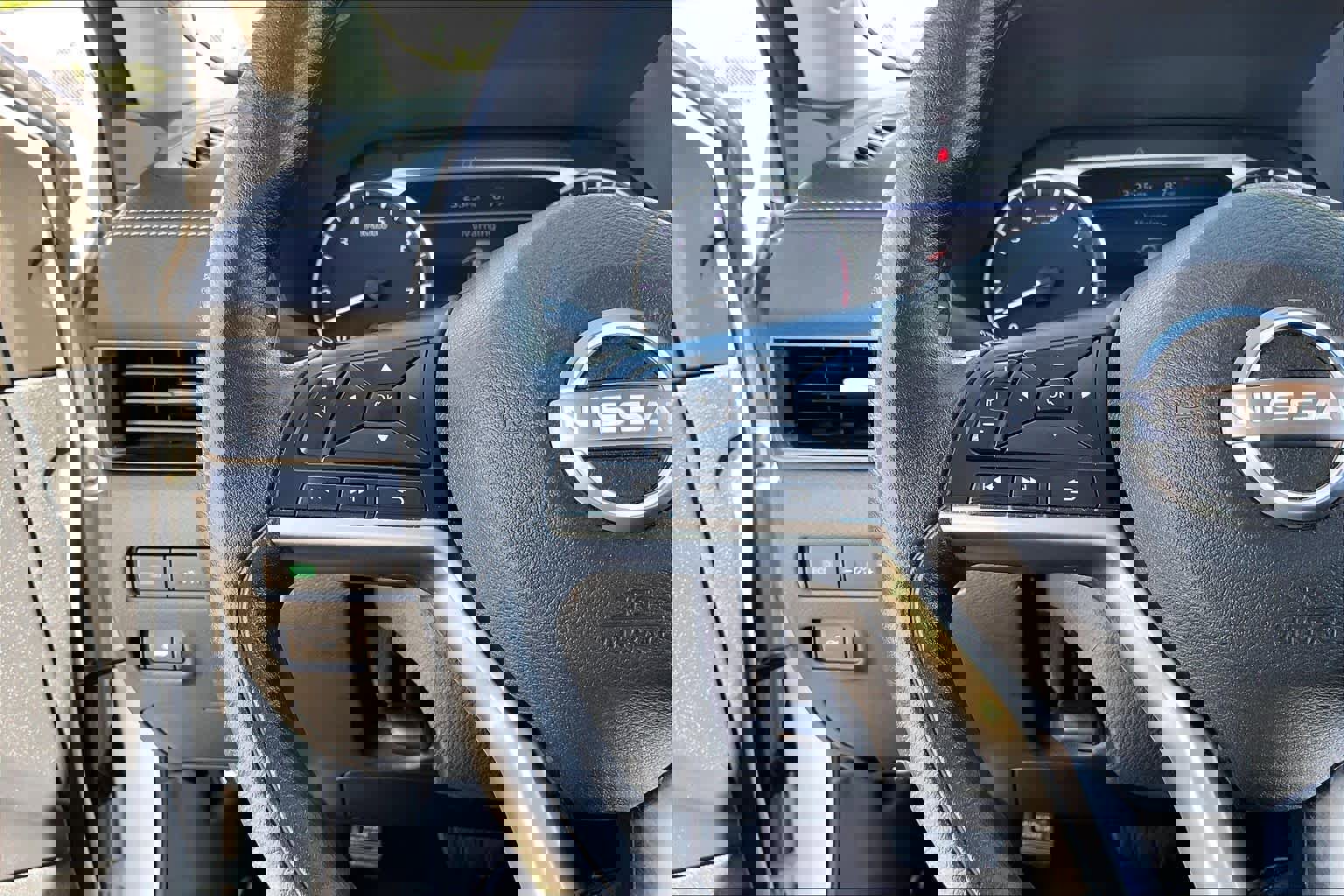 Used 2024 Nissan Sentra SV image 25