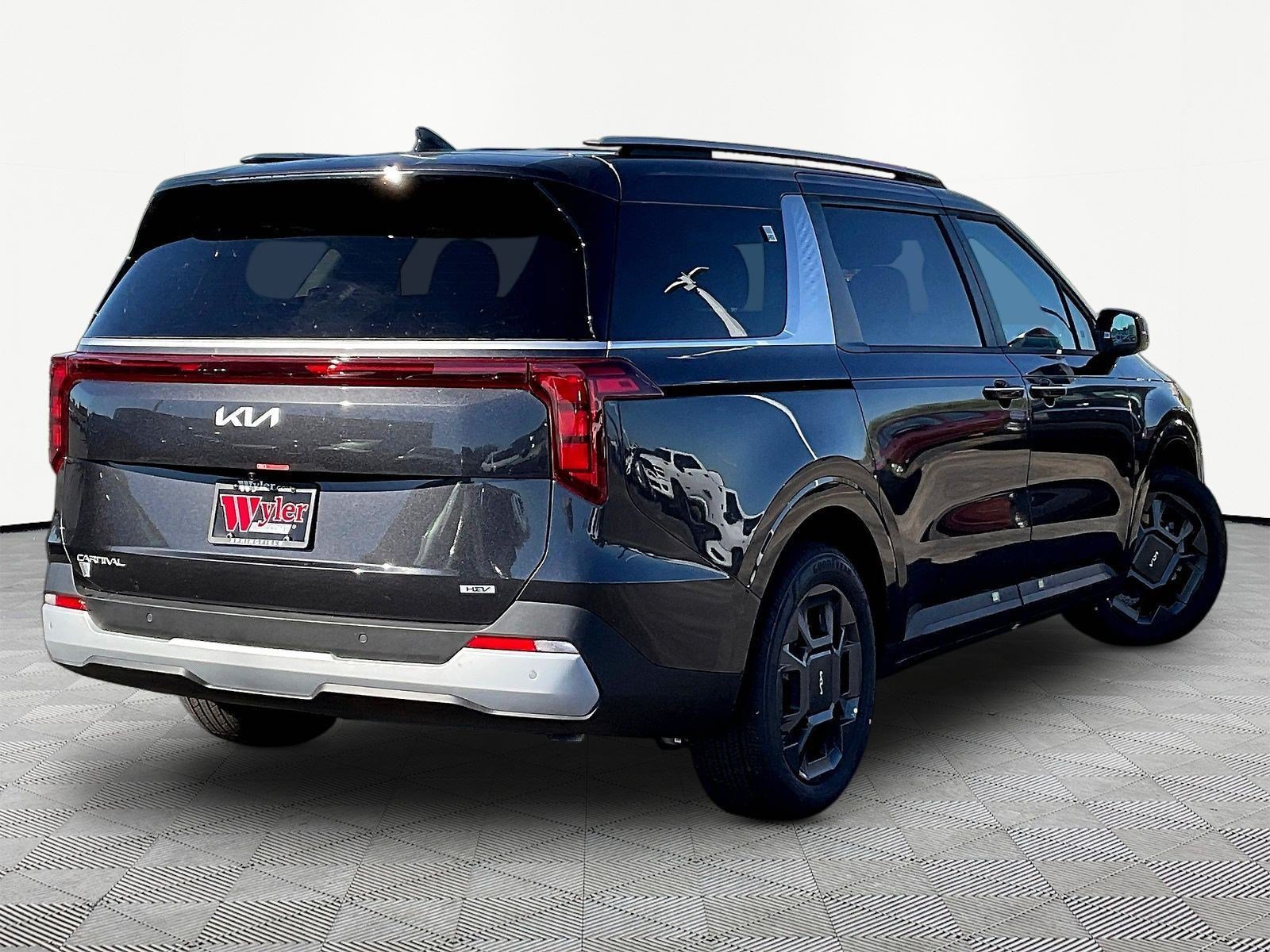 New 2027 Kia Carnival EX FWD image 7