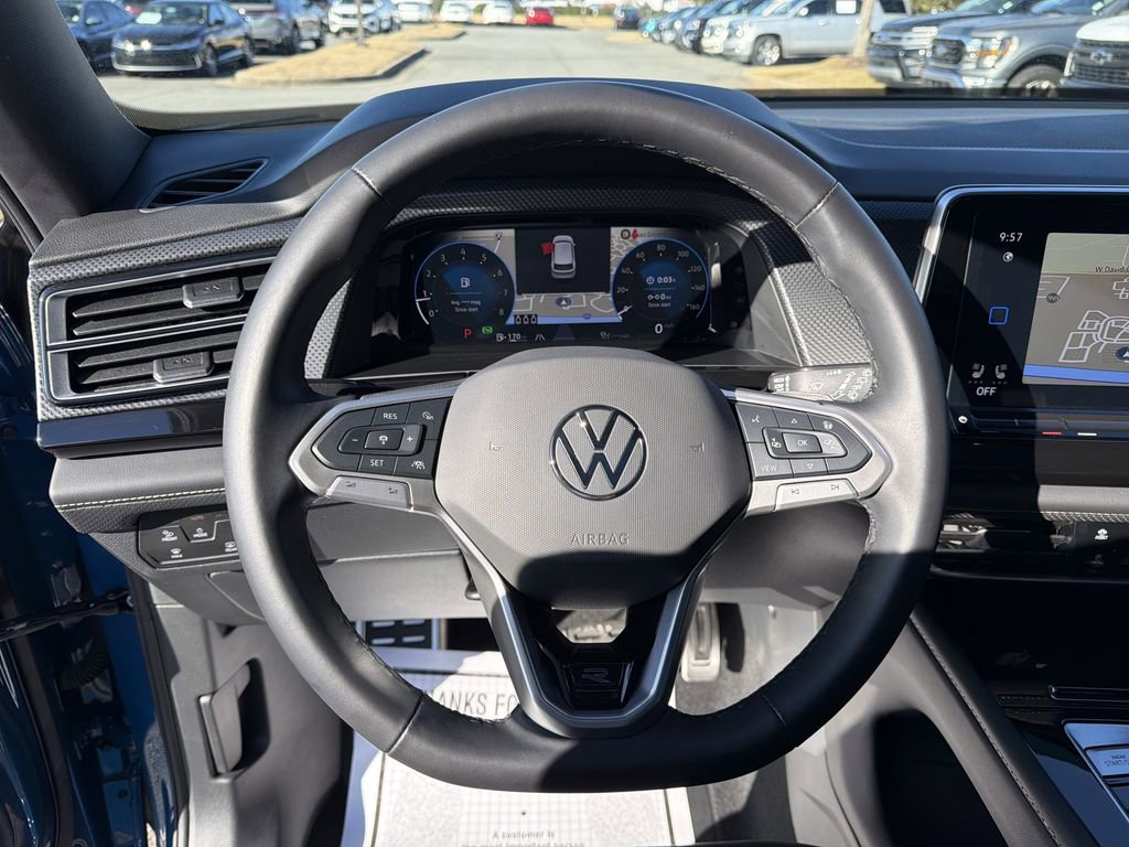 Used 2025 Volkswagen Atlas Cross Sport SEL Premium R-Line image 26