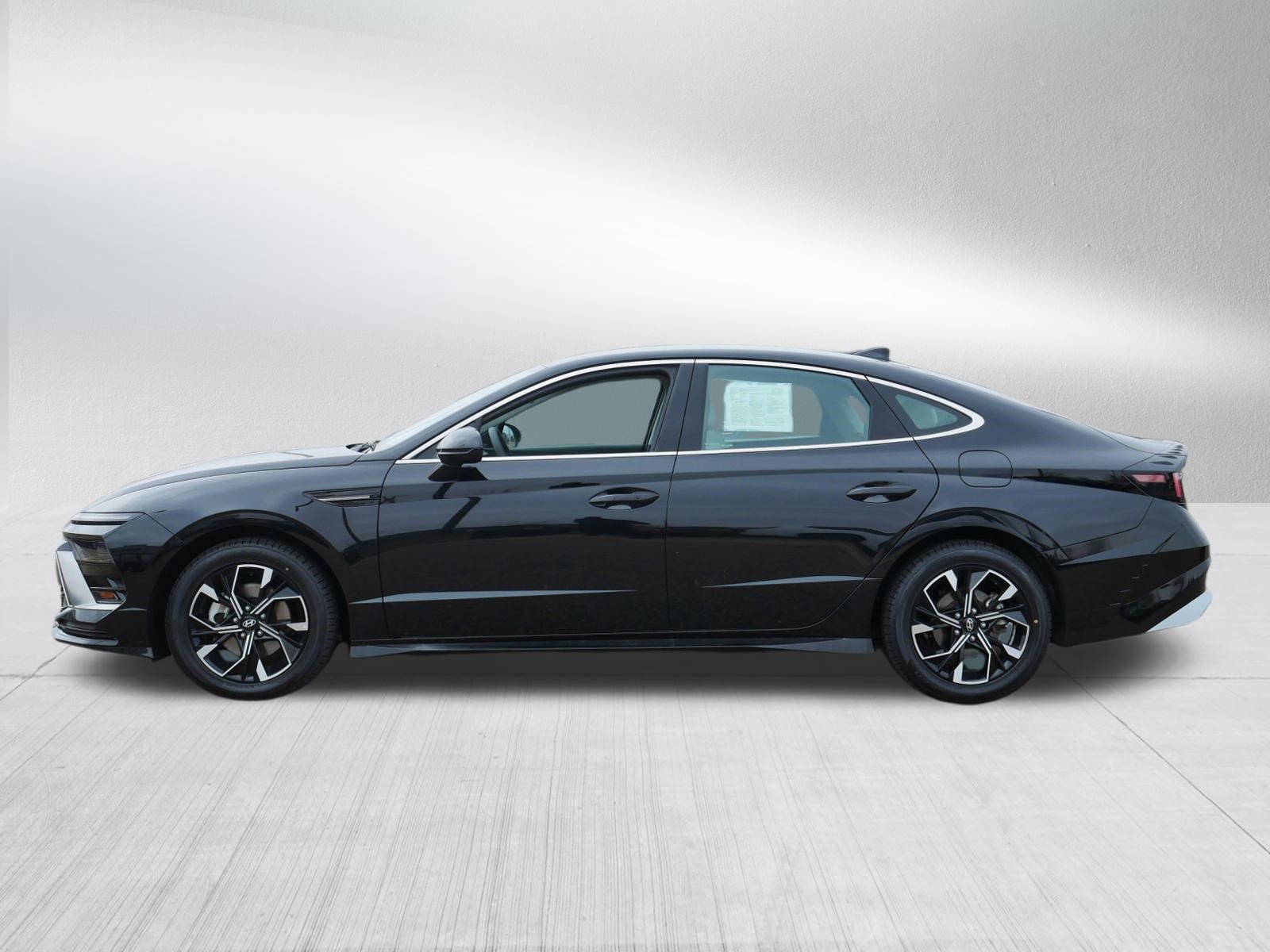 Used 2025 Hyundai Sonata SEL image 4