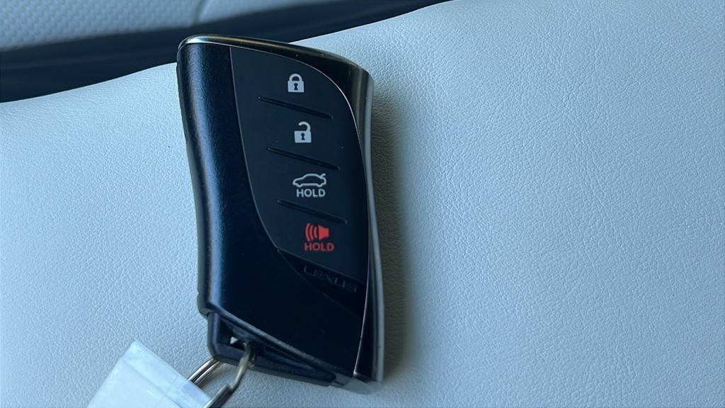 Used 2024 Lexus ES 300h F Sport w/ Accessory Package (Z2) FWD image 28