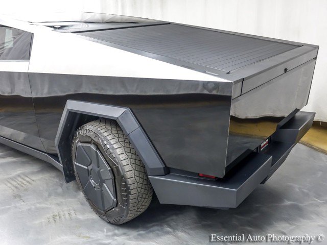 Used 2024 Tesla Cybertruck Cyberbeast AWD/4WD image 9