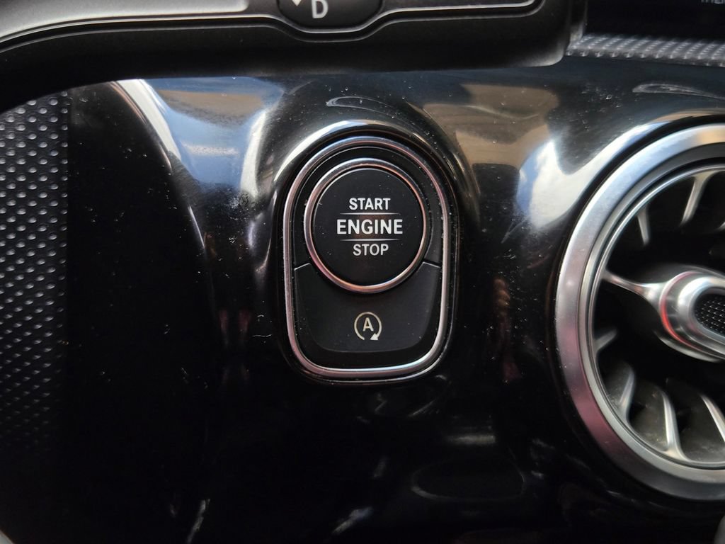 Used 2020 Mercedes-Benz CLA 250 image 23