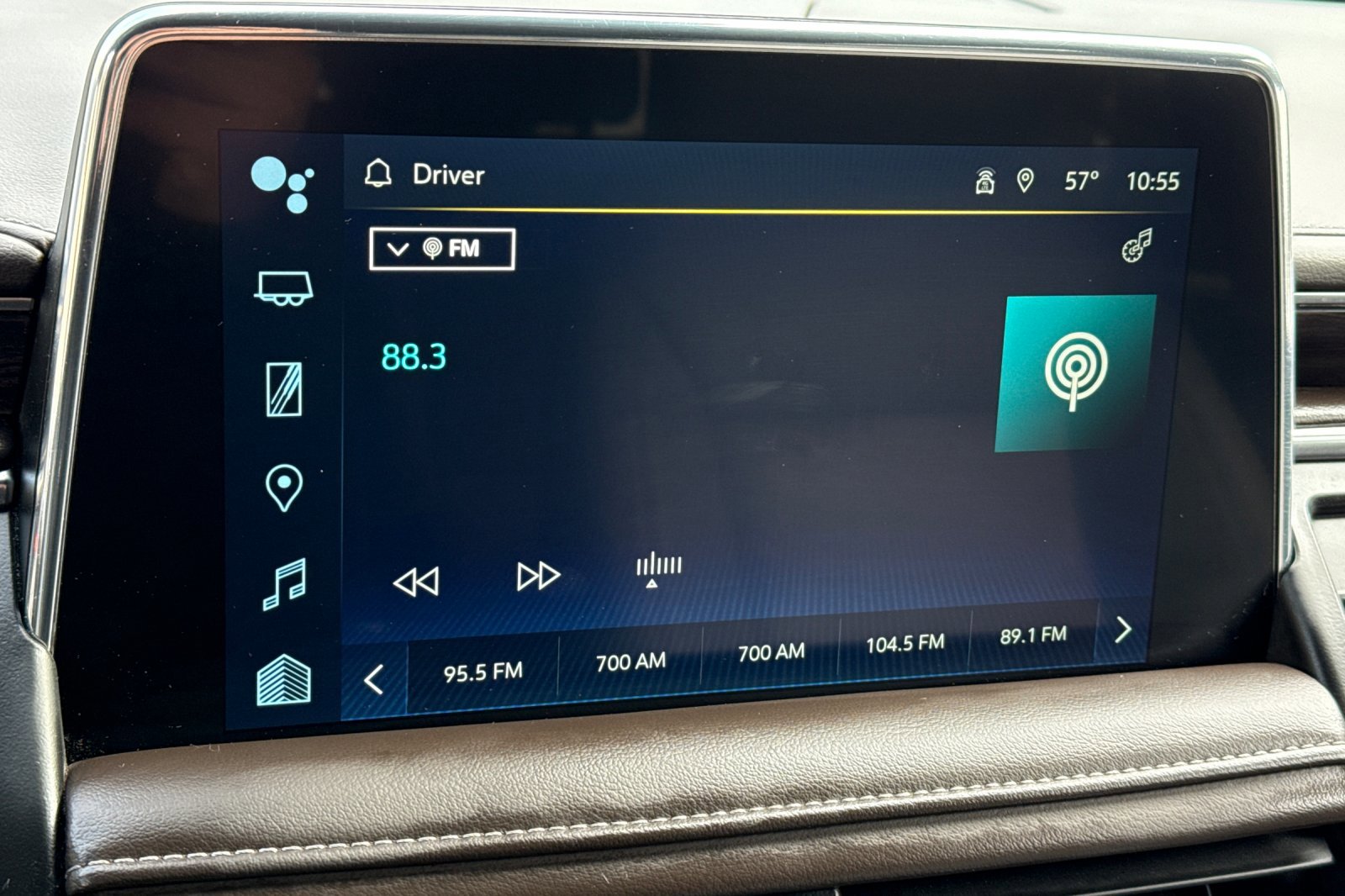 Used 2024 Chevrolet Suburban LT image 25