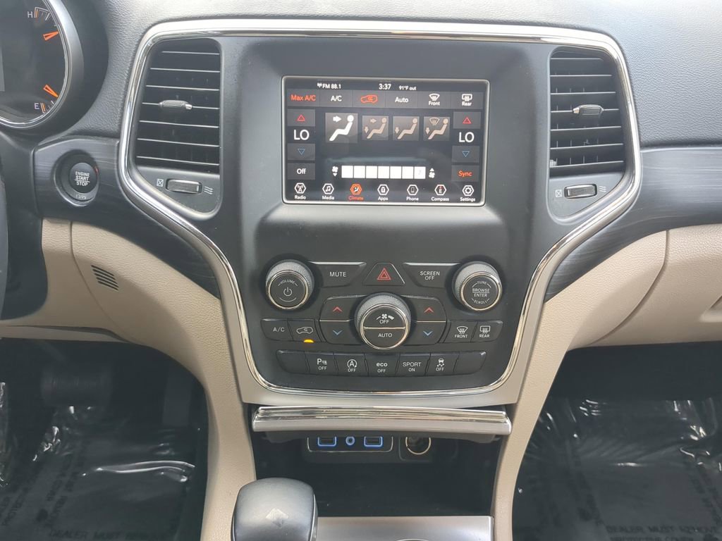 Used 2019 Jeep Grand Cherokee Laredo RWD image 13