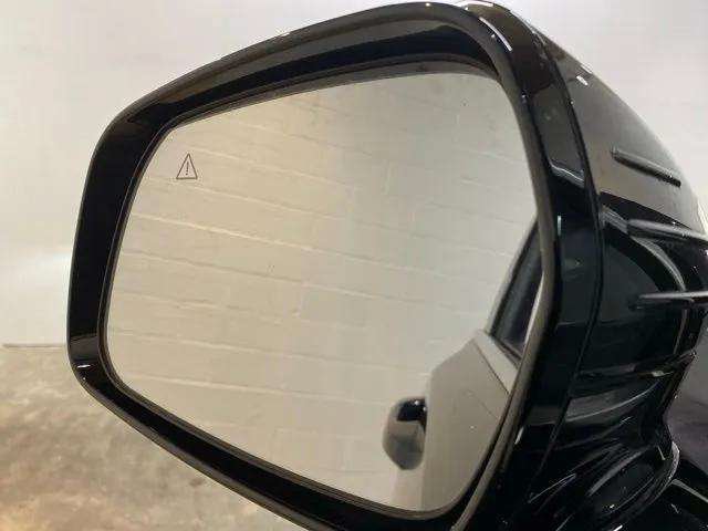 Used 2025 Kia Sorento S AWD/4WD image 99