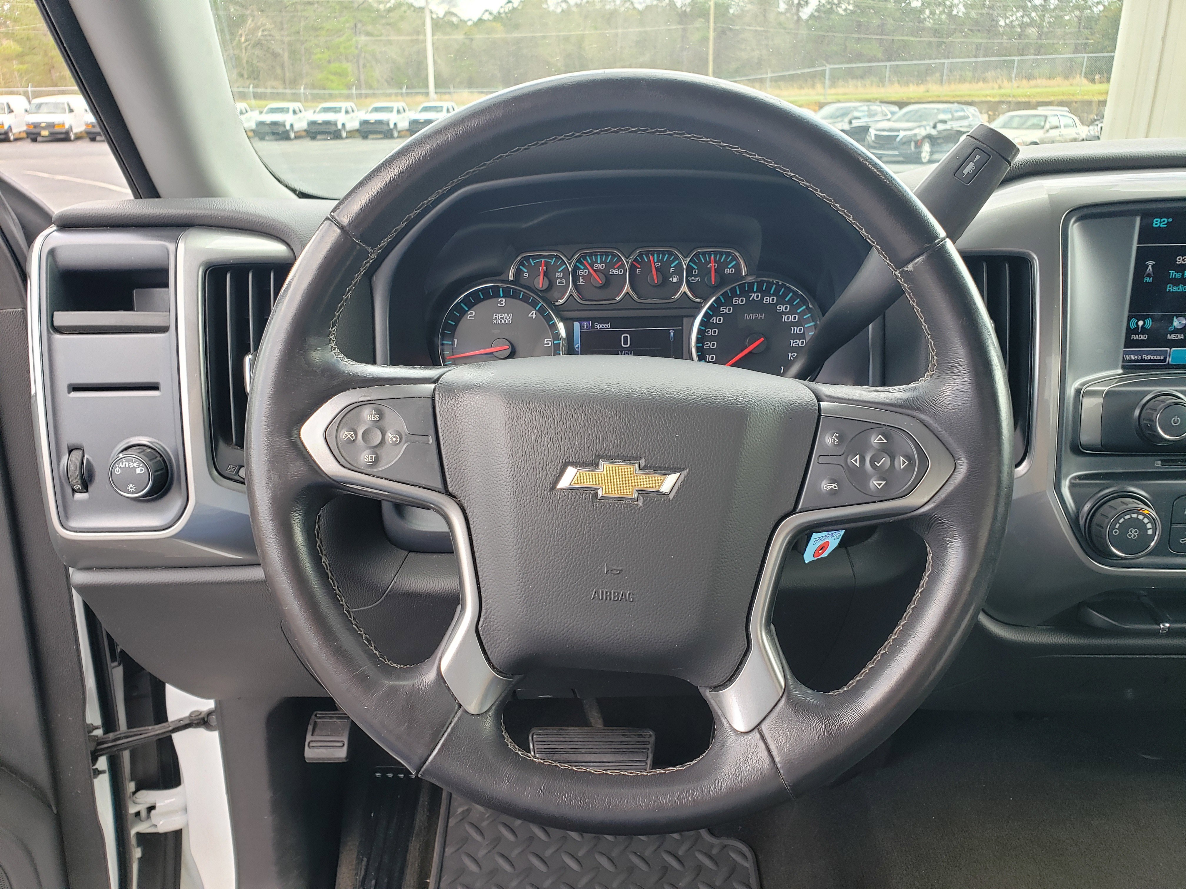 Used 2018 Chevrolet Silverado 1500 LT image 4