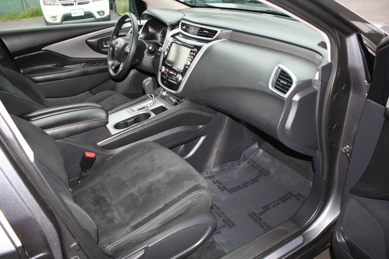 Used 2019 Nissan Murano S image 16