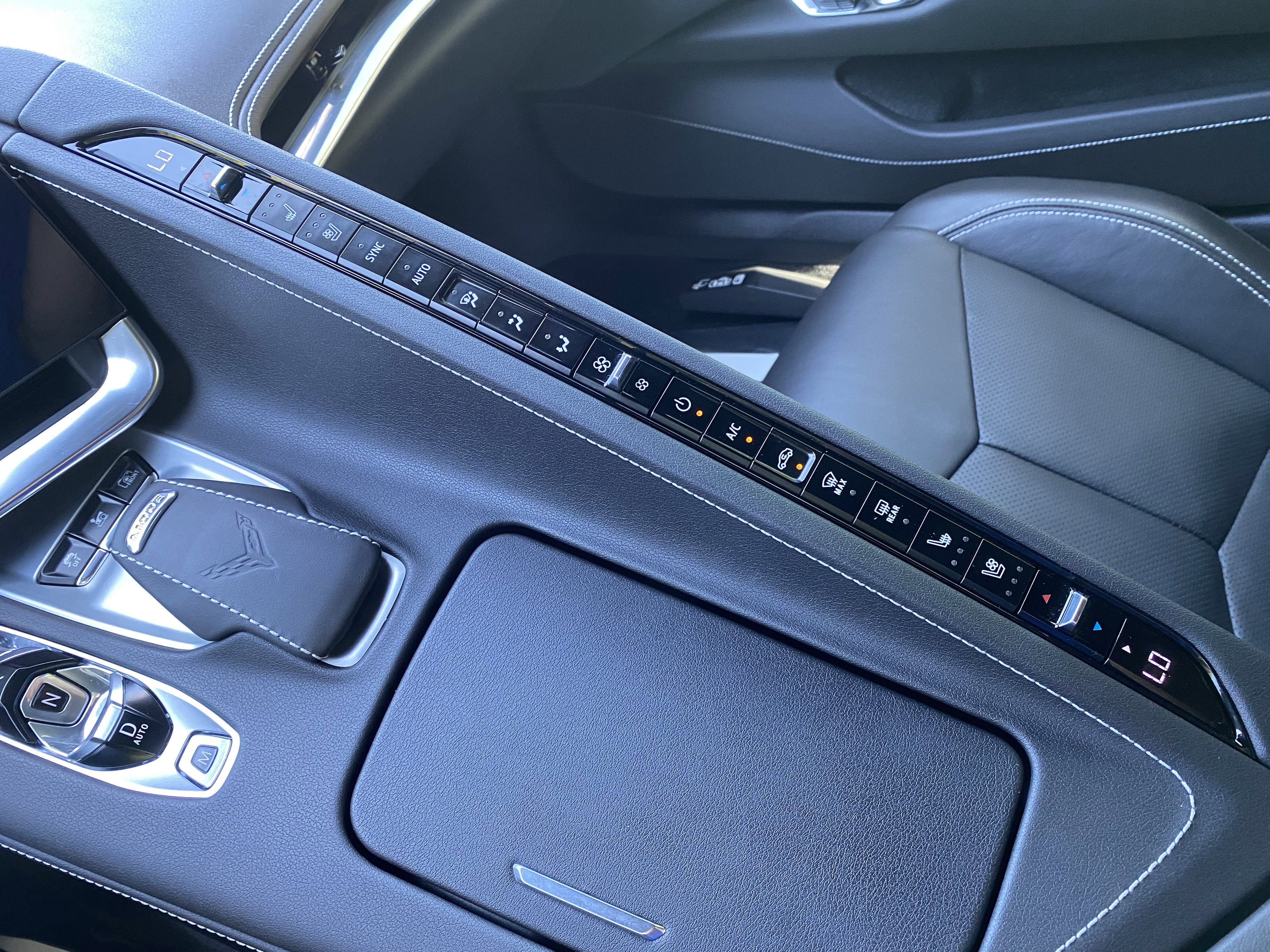 Used 2020 Chevrolet Corvette Stingray Preferred Cpe w/ 2LT Preferred Equipment Group image 31