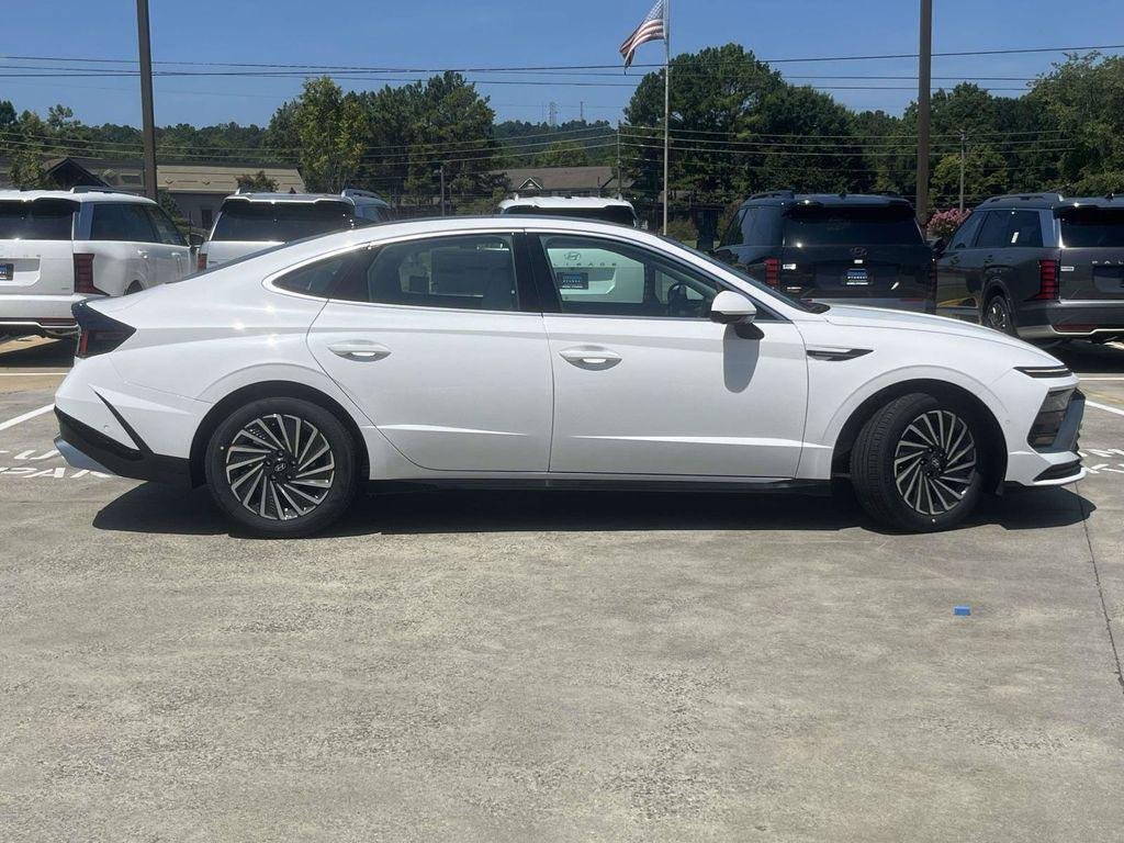 New 2026 Hyundai Sonata Limited FWD image 27