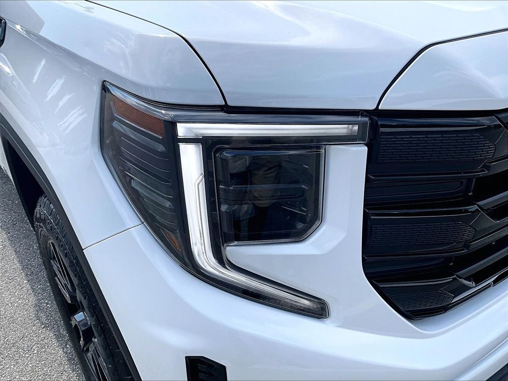 Used 2024 GMC Sierra 1500 Elevation AWD/4WD image 34