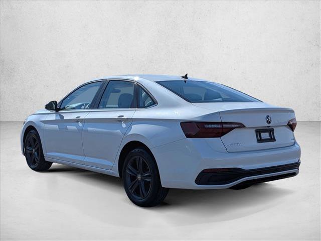 Used 2024 Volkswagen Jetta SE image 7